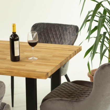 Prime_dining_table_finger_jointed_black_legs_2