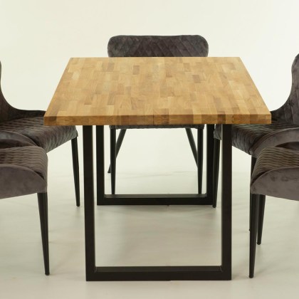 Prime_dining_table_finger_jointed_black_legs
